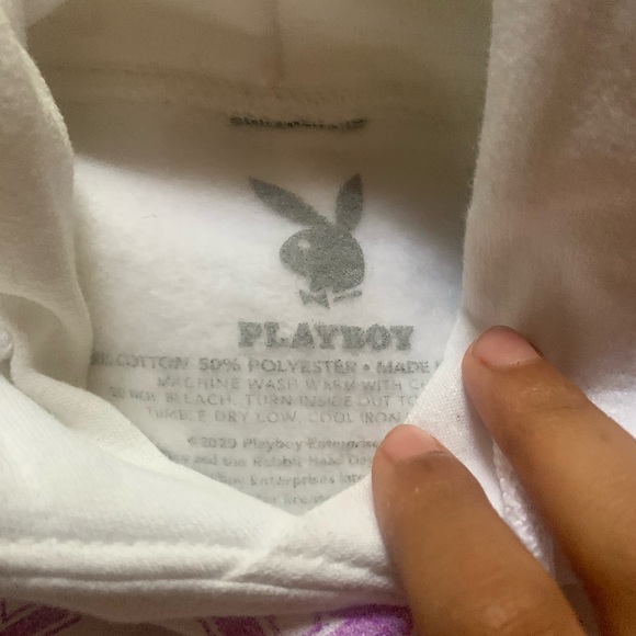 Play boy athletic limited addition hoodie, color white. Size medium - Picture 3 of 3